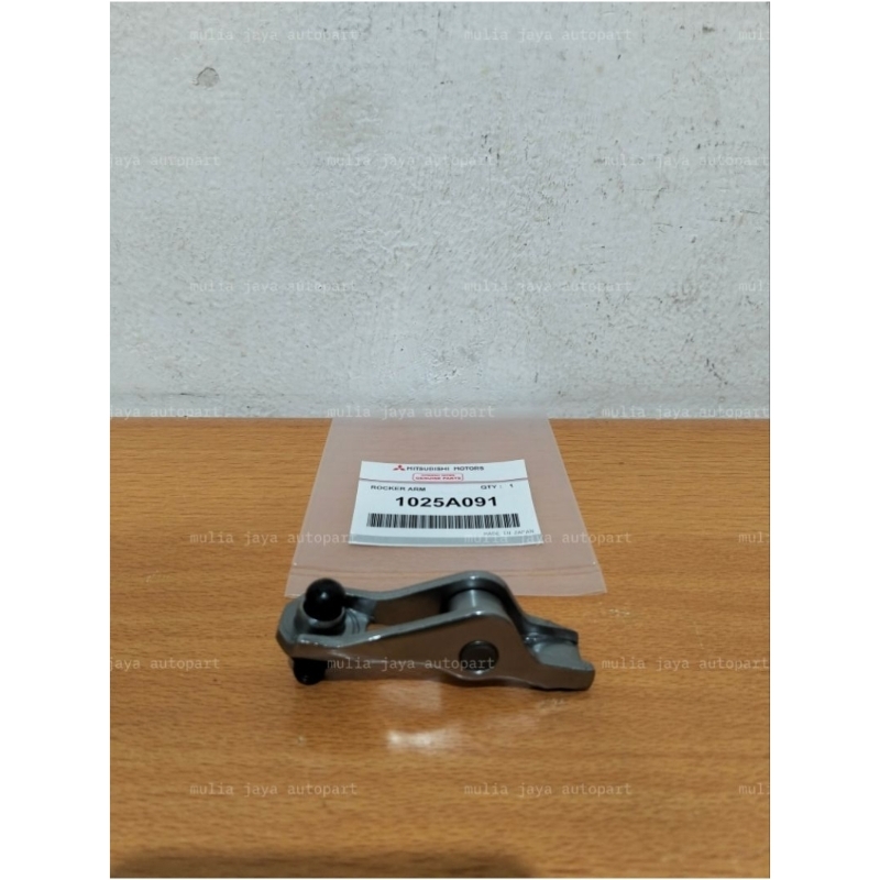 ROCKER ARM TRITON PAJERO SPORT 1025A091