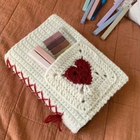 

SYNDEISY- Heart Book Sleeve Handmade | Crochet Book Cover