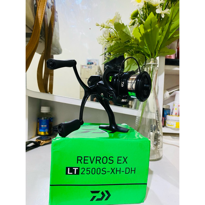 DAIWA REVROS EX LT 2500 XH DH
