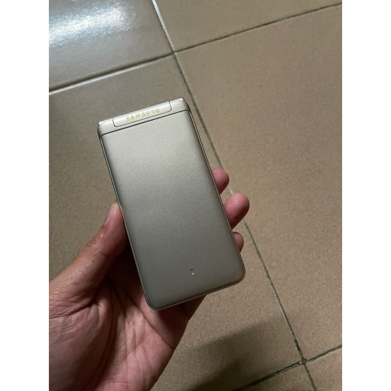 Samsung Galaxy Folder 1 G1600