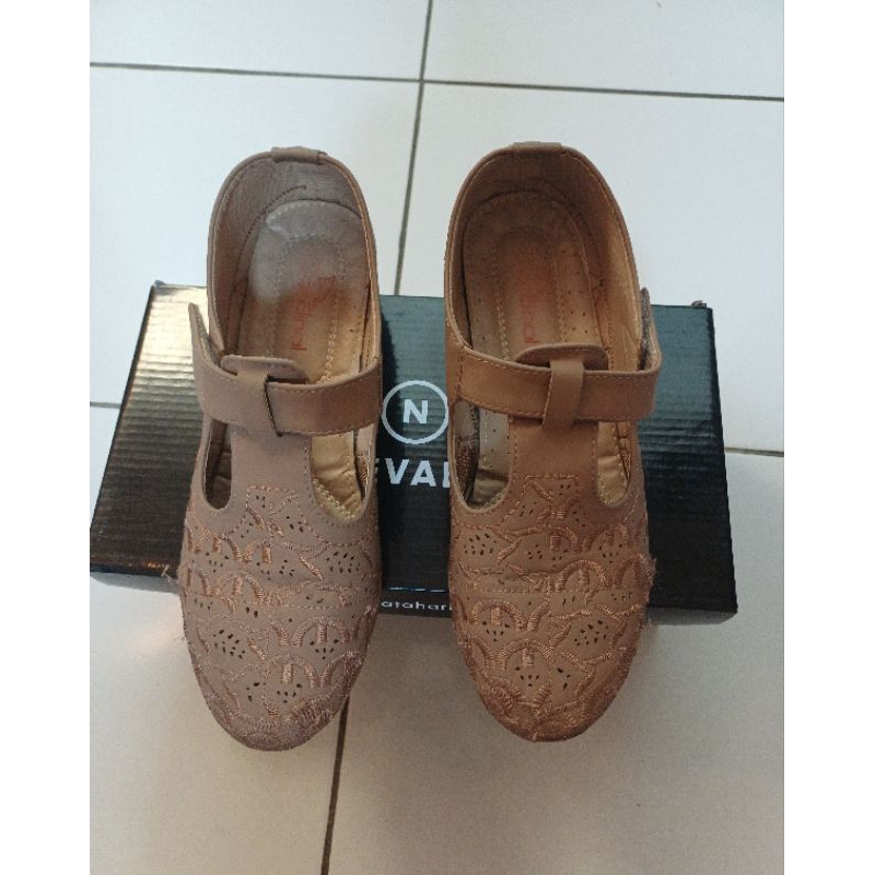 Sepatu Second Wedges Wanita Cardinal Cokelat