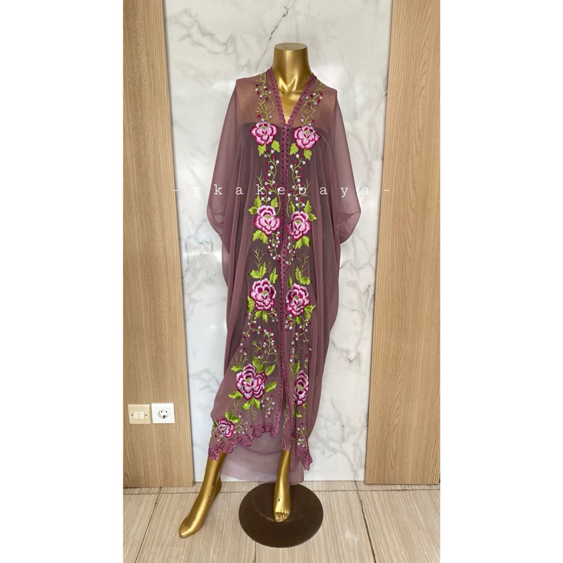 KEBAYA PANJANG BORDIR BUNGA UNGU/KAIN KEBAYA/KEBAYA BALI