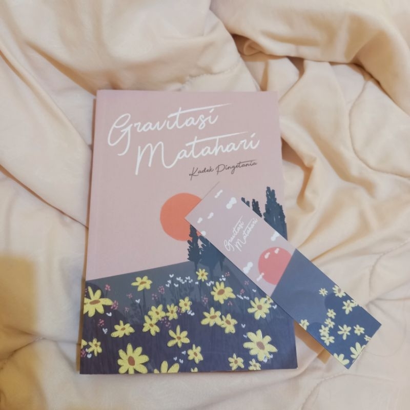 preloved buku novel Gravitasi Matahari karya Kadek Pingetania DIJAMIN ORI