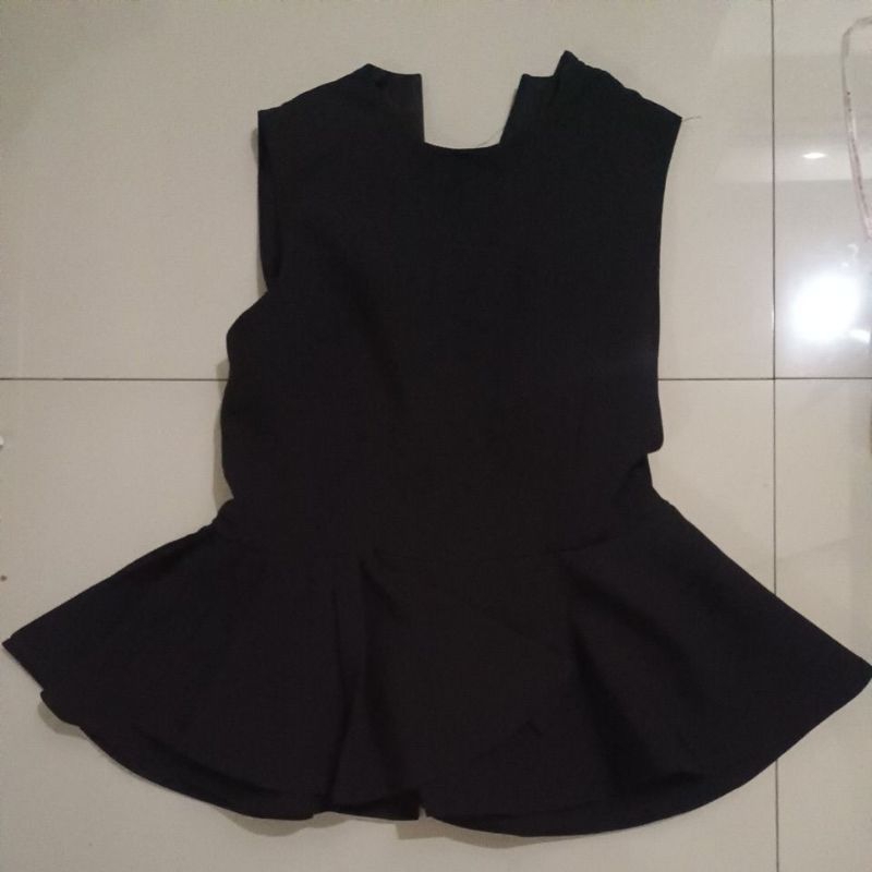 BAJU HITAM ATASAN WANITA