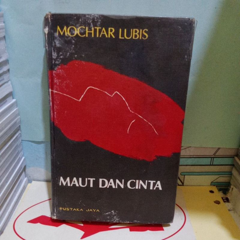 MAUT DAN CINTA MUCHTAR LUBIS