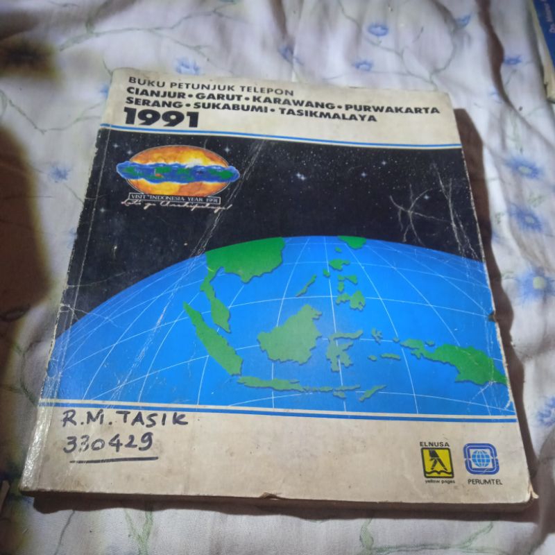 buku petunjuk telepon Cianjur Garut Karawang Purwakarta Serang Sukabumi Tasikmalaya buku original ja