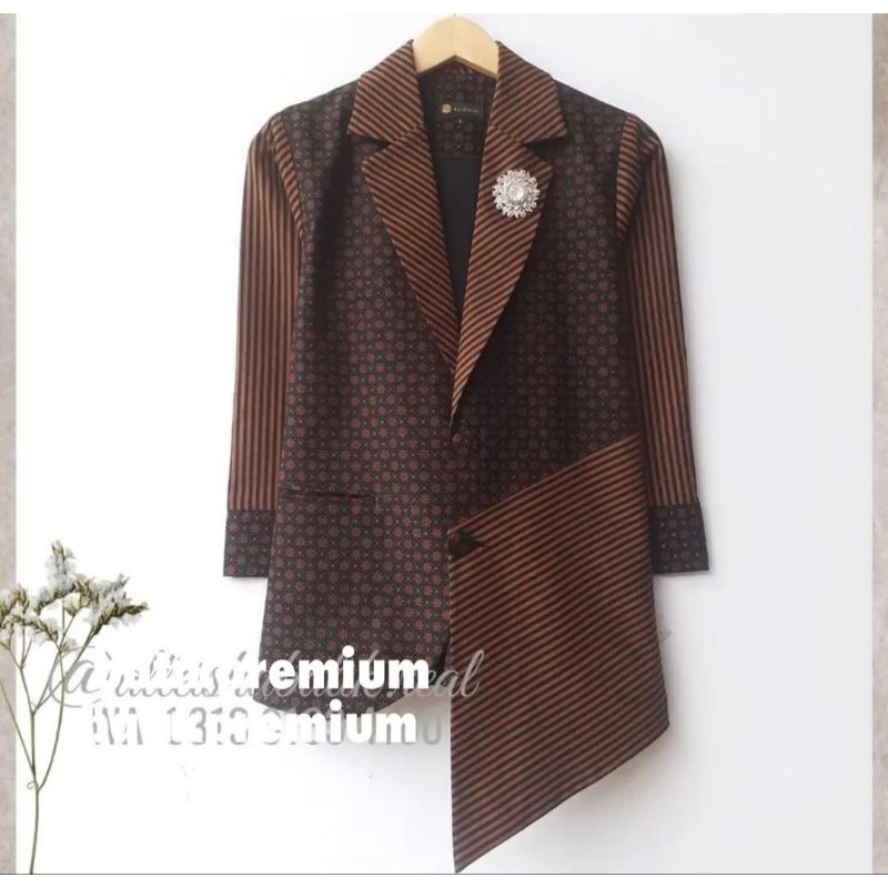 Blazer Wanita Kintamani Lapisan Dalam Trikot Batik solo/ Atasan wanita