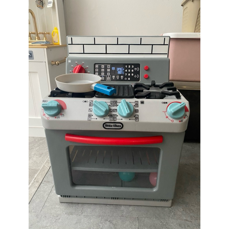 Preloved little tikes kitchen