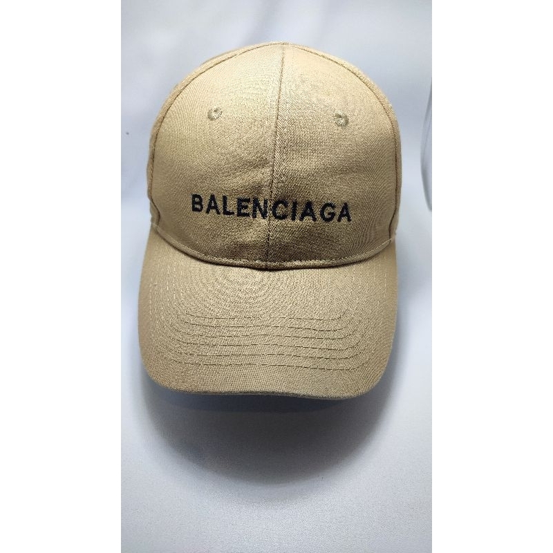 Topi Balenciaga warna coksu