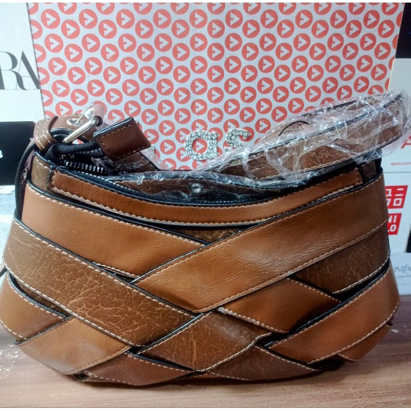 Tas slempang fashion wanita model vintage kulit anyam