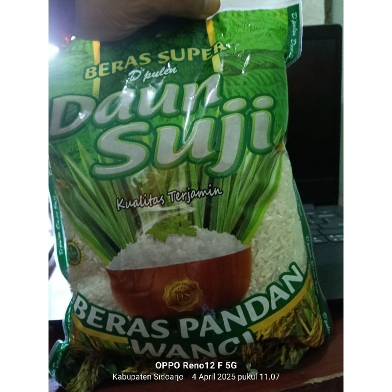 

Beras Daun Suji 1 Kg