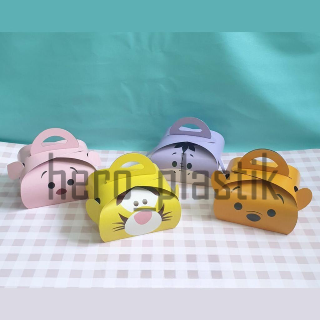

Winnie The Pooh Bingkisan Ulang tahun / Goodie Bag / Lotus Box / Ultah Tas / Souvenir Snack (1pcs) - Kota Manado