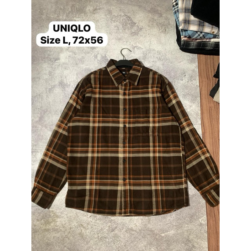 Kemeja Flannel UNIQLO Size L Motif Dark Brown Cakep