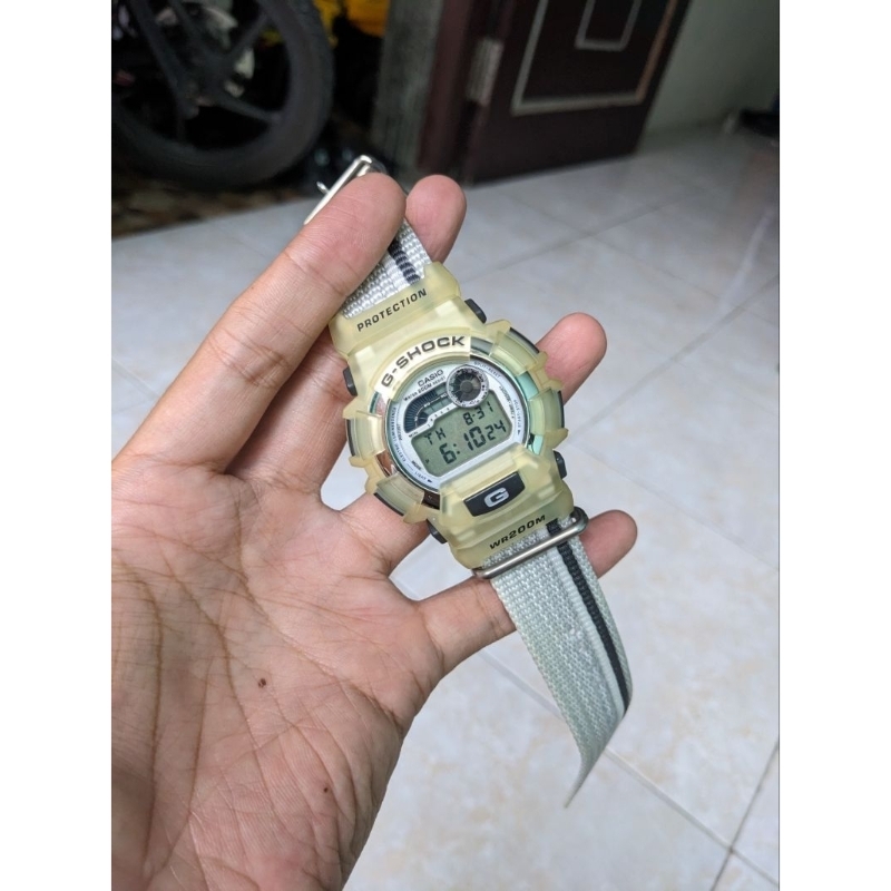 G-Shock pesanan DW 9500 like new