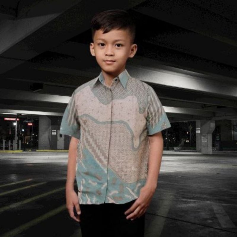 kemeja batik anak motif Inara hijau sage ready ukuran M L XL XXL