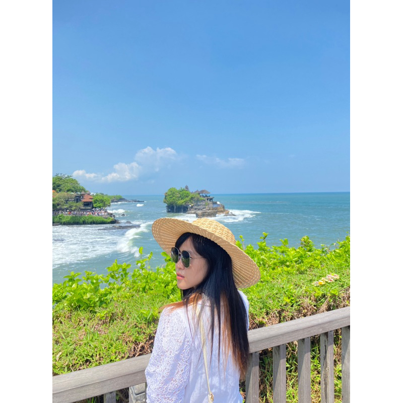 Topi Pantai Anyam Rotan