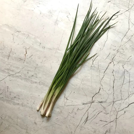 

Daun Bawang - Berat 50gr