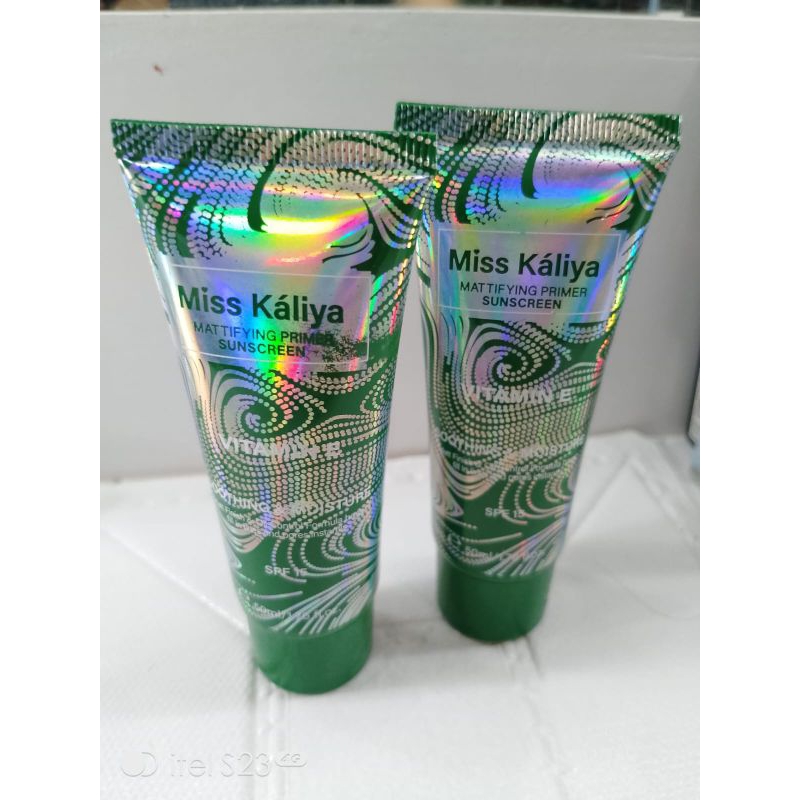 sunscreen & moisturizer plus vitamin E promo cuci gudang