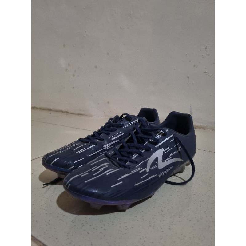 sepatu bola specs ori lightspeed reborn fg (bekas)