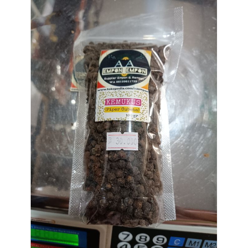 

Kemukus/merica hitam berekor 100gr