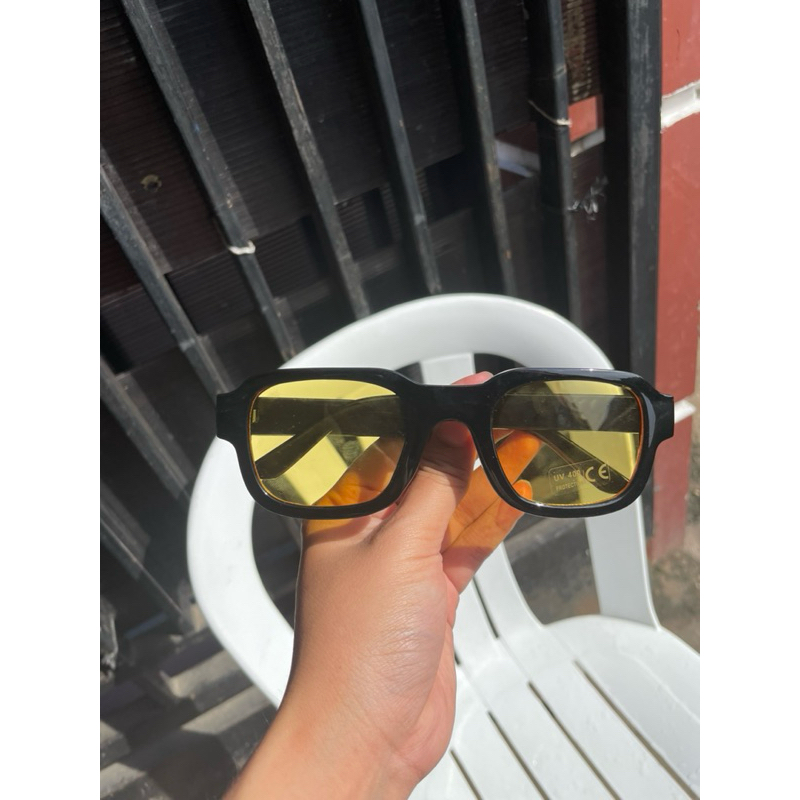 GC1 Oval Square Unisex Yellow black travel glasses eyewear trendy elegant classy premium sunnies
