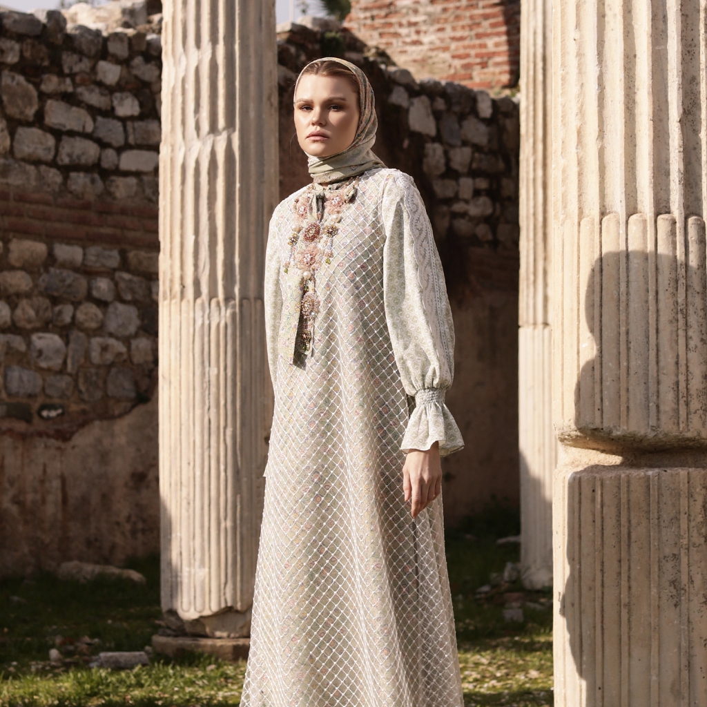 MANDJHA Leonora Dress By IVAN GUNAWAN - Busana Muslim Modest ORIGINAL