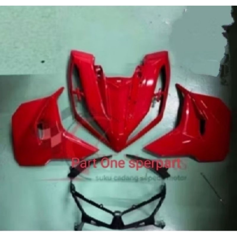 body set depan tameng atau panel sayap depan dan garnis Lampu Vario 125 new gen 2 K2V  warna merah