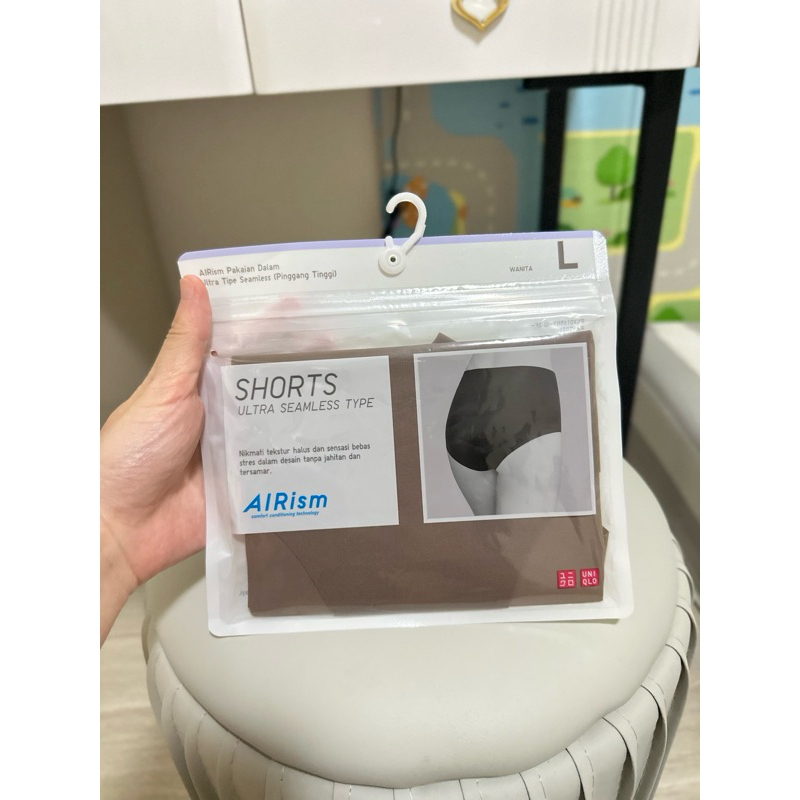 Uniqlo panties size L seamless