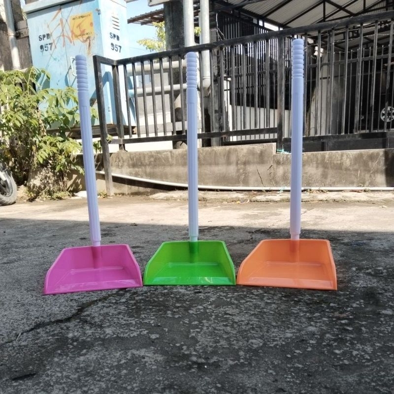 SEKOP SAMAPH PLASTIK/SEKOP GANGGANG PANJANG/SEROKAN SAMPAH PLASTIK