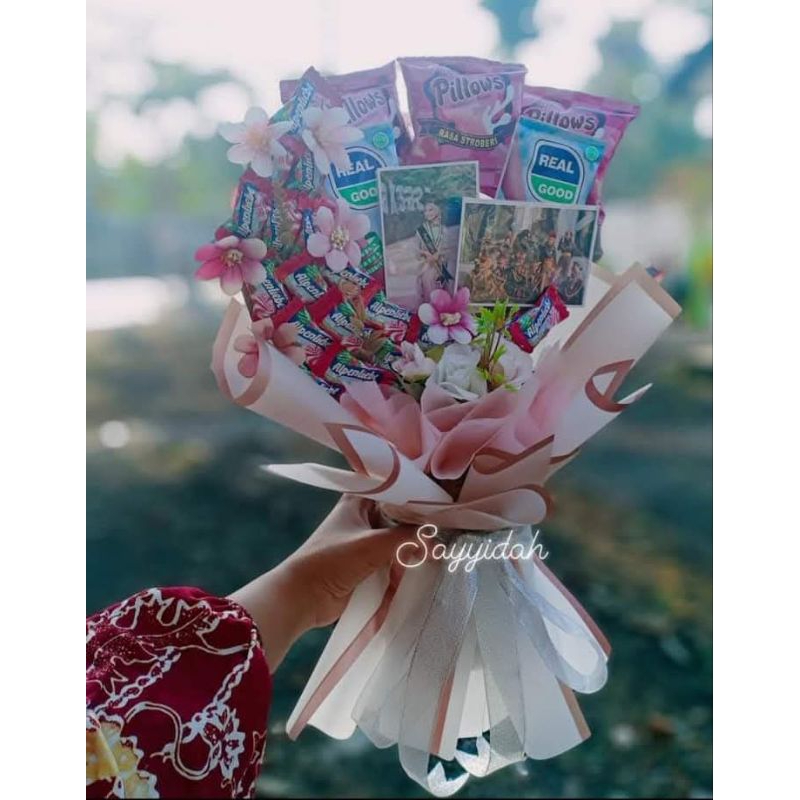 

BOUQUET BULAN SABIT PERMEN