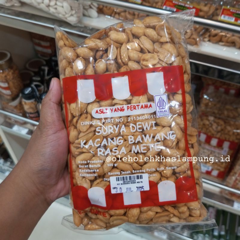 KACANG BAWANG RASA METE SURYA DEWI 500GRAM
