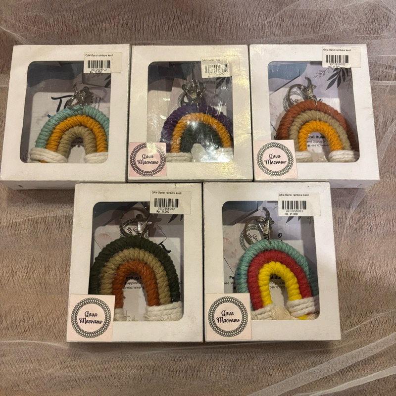 GANTUNGAN KUNCI RAJUT RAINBOW PELANGI AESTHETIC