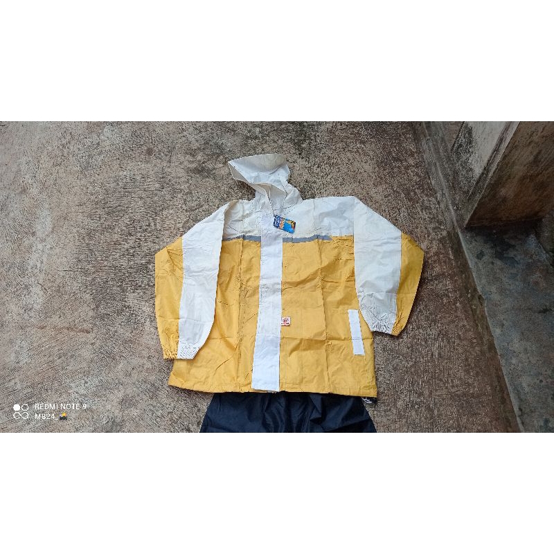 jas hujan nylon monas