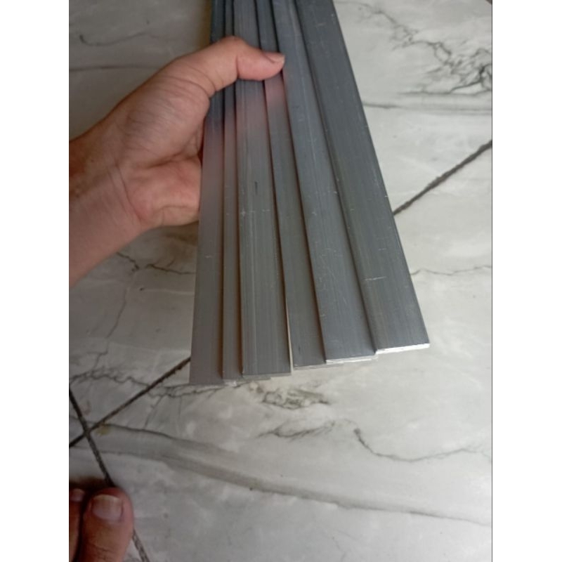 Plat Strip Alumunium Tebal 2mm x 30mm x 4000mm Alumunium