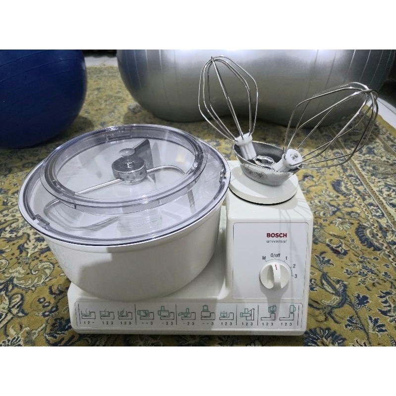 MIXER BOSCH UNIVERSAL CLASSIC SECOND BEKAS PRELOVED MULUS