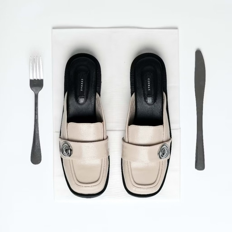 Cekhas Chara Mules sandal wanita