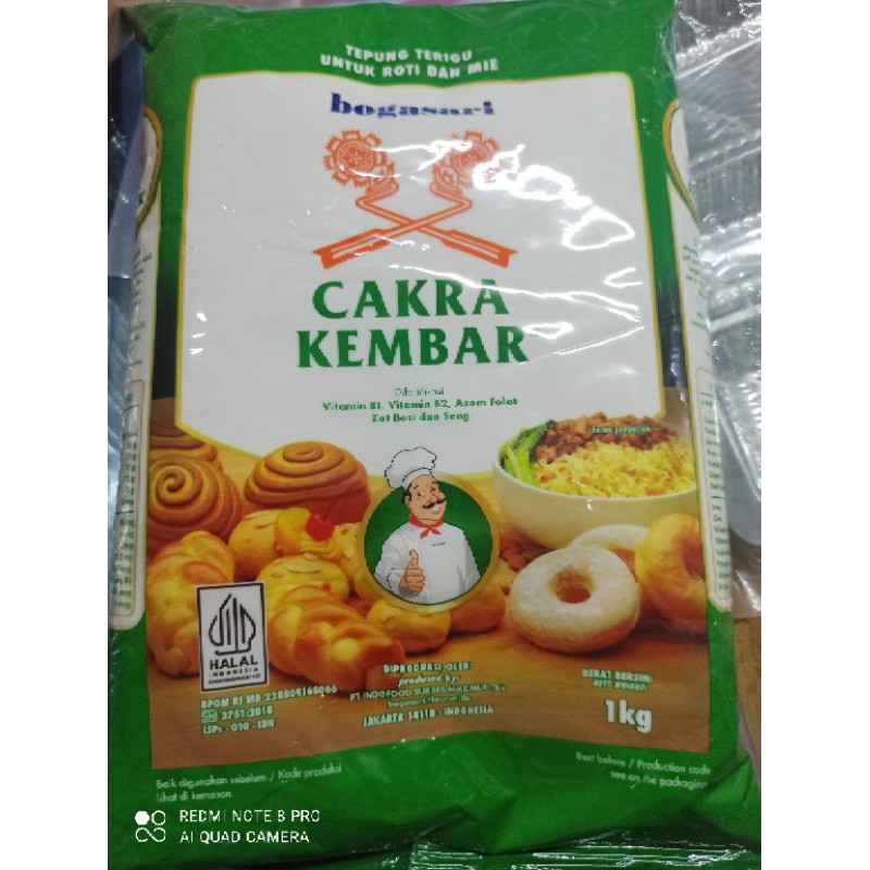 

Tepung terigu cakra kembar 1 kg
