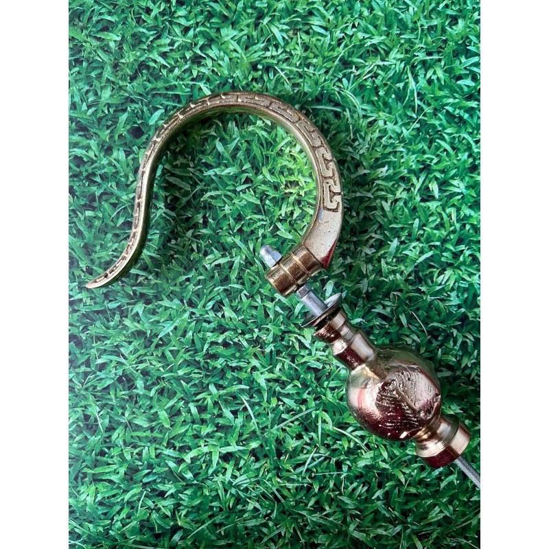 GANTUNGAN CUNGKOK DAUN PLUS PION GOLD