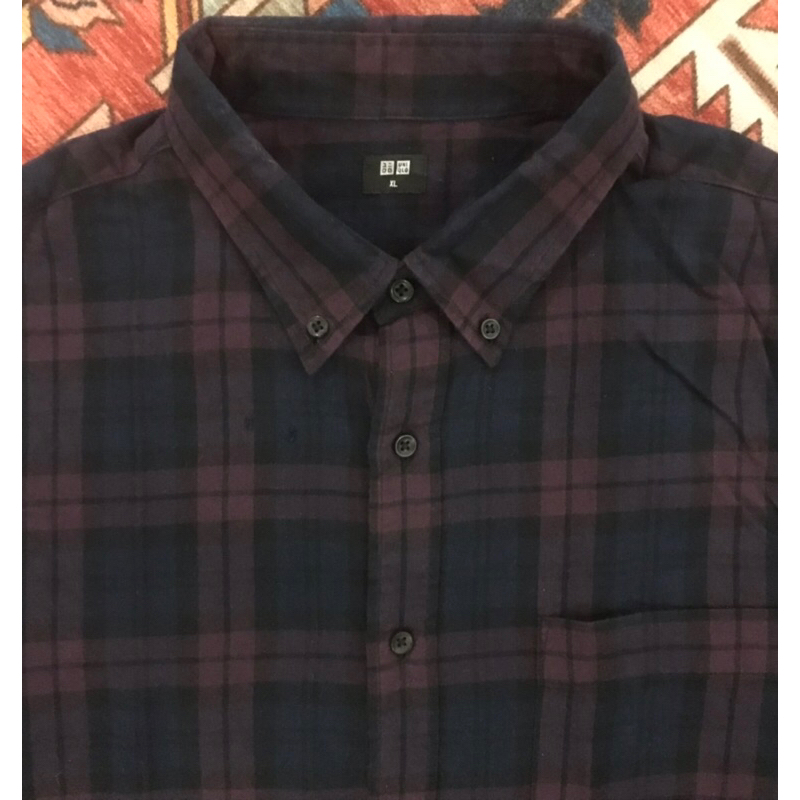 Kemeja Flannel Uniqlo Navy Ungu ( XL )