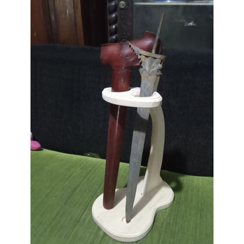 jagrak keris dan wilah