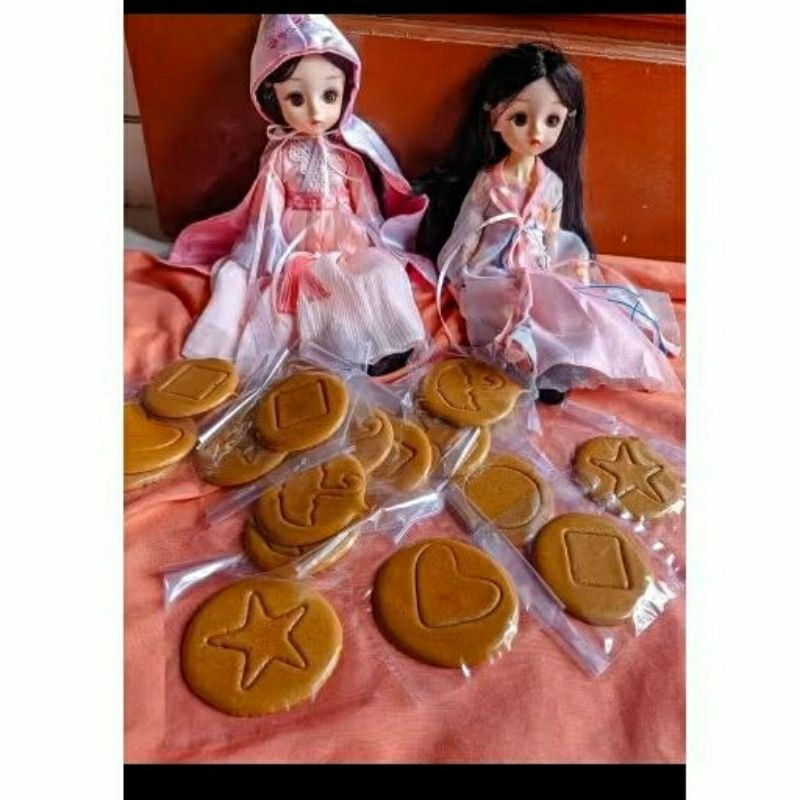 

PERMEN DALGONA CANDY 3 BOK ISI 30 PCS