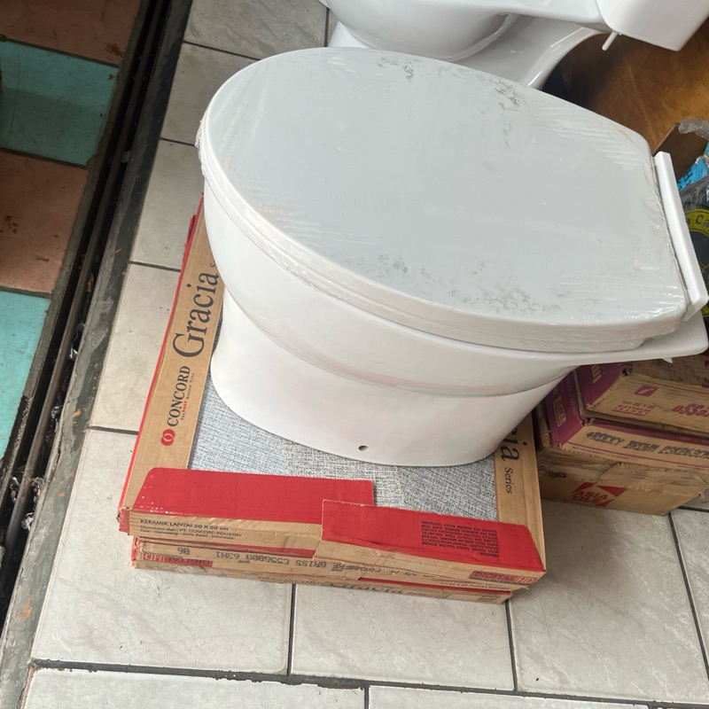 kloset duduk siram RENOVO