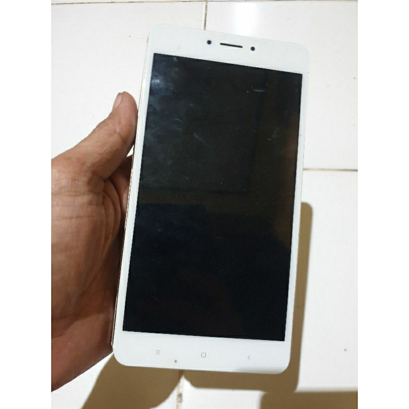 mi max 2 mesin hidup normal, lcd rusak ,,ram 4/64