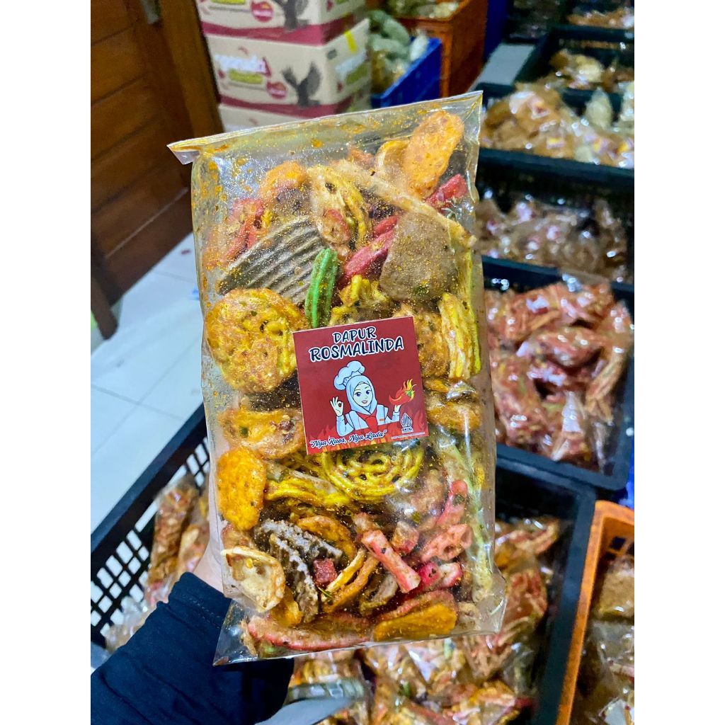 

KERUPUK SEBLAK MIX ROSMALINA 200GRAM