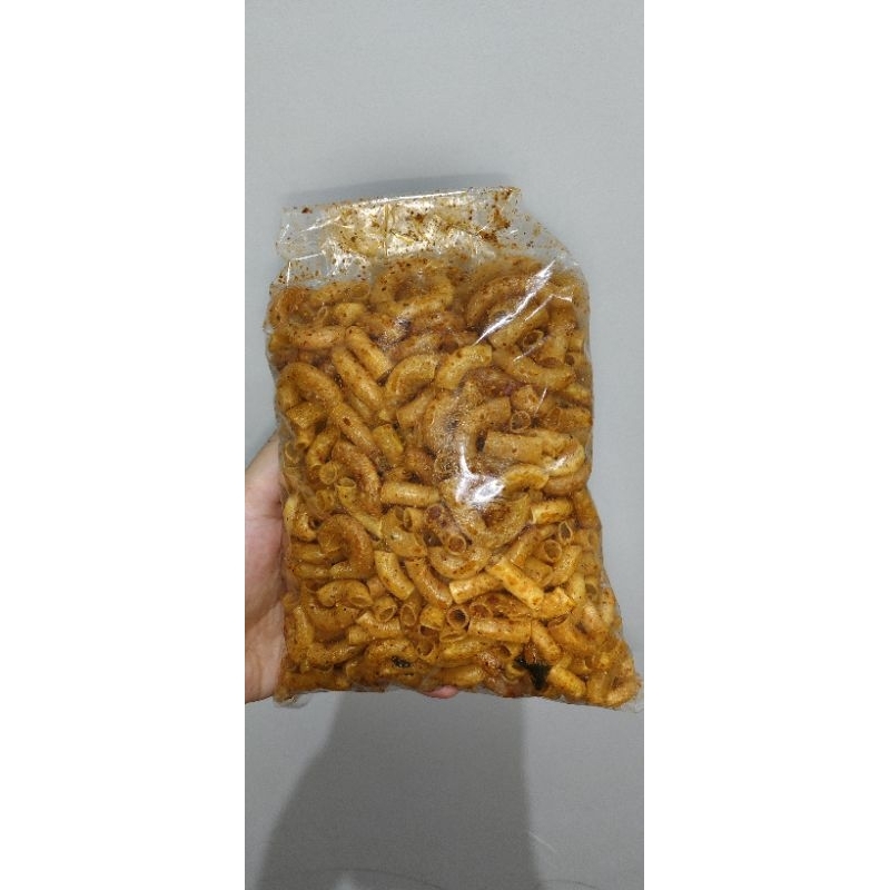 

makroni/kriuk/pedas biasa/daunjeruk/kriuk/renyah/-+250gr