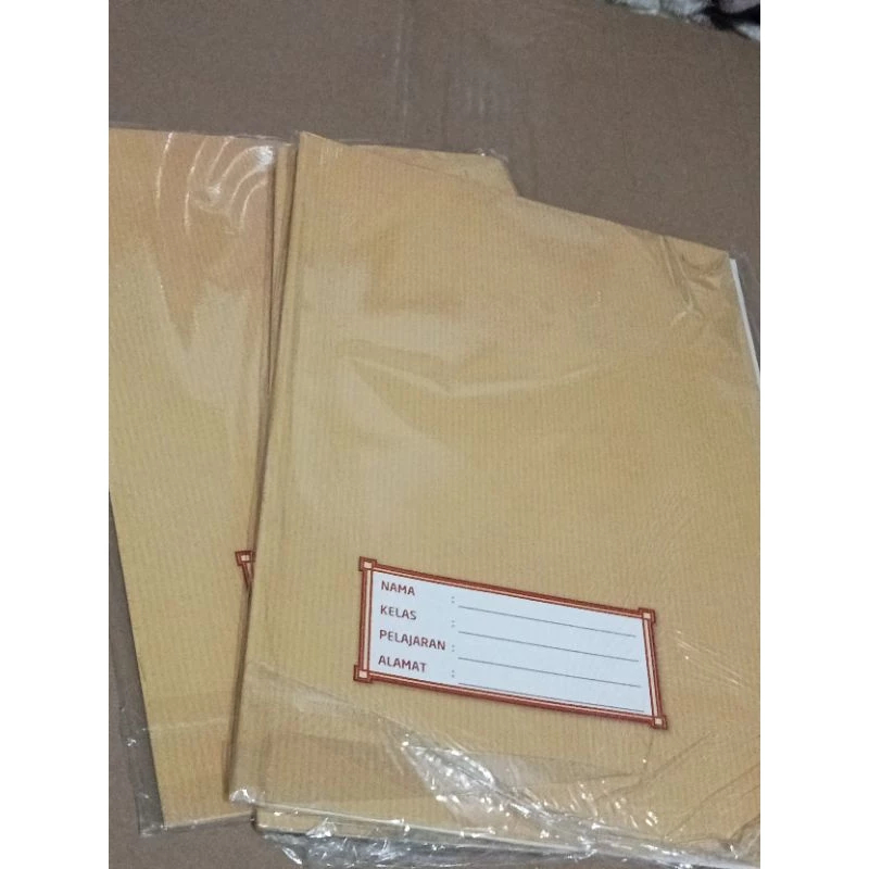 

Jenia - Sampul Buku Padi Polos / Coklat Nama Boxy 20lbr