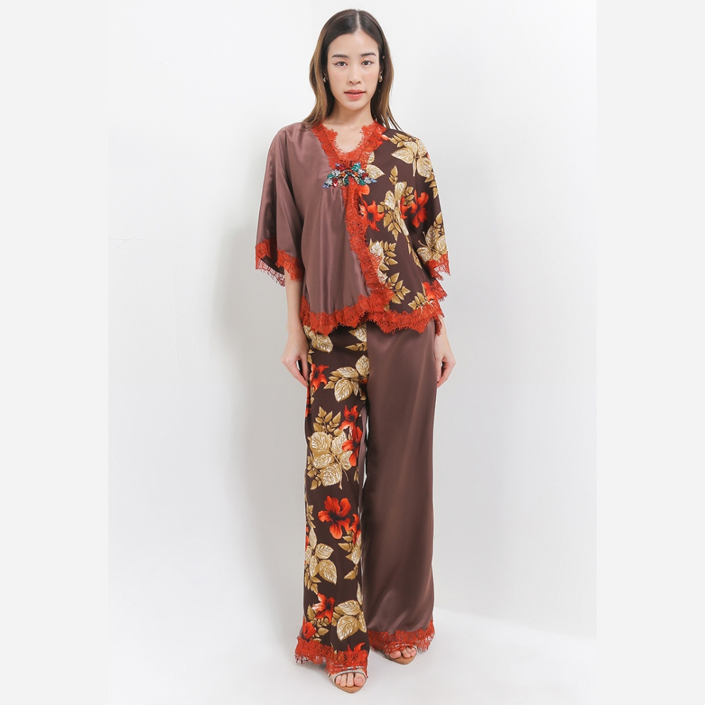 LUIRE by Raden Sirait Setcel Reling Batik Wanita