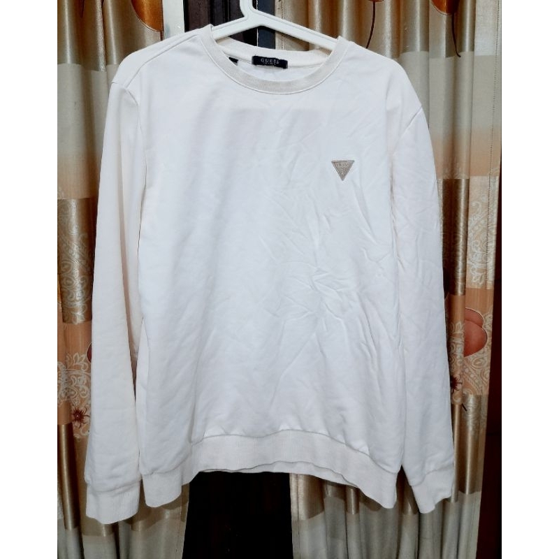 Crewneck Guess Putih Tulang