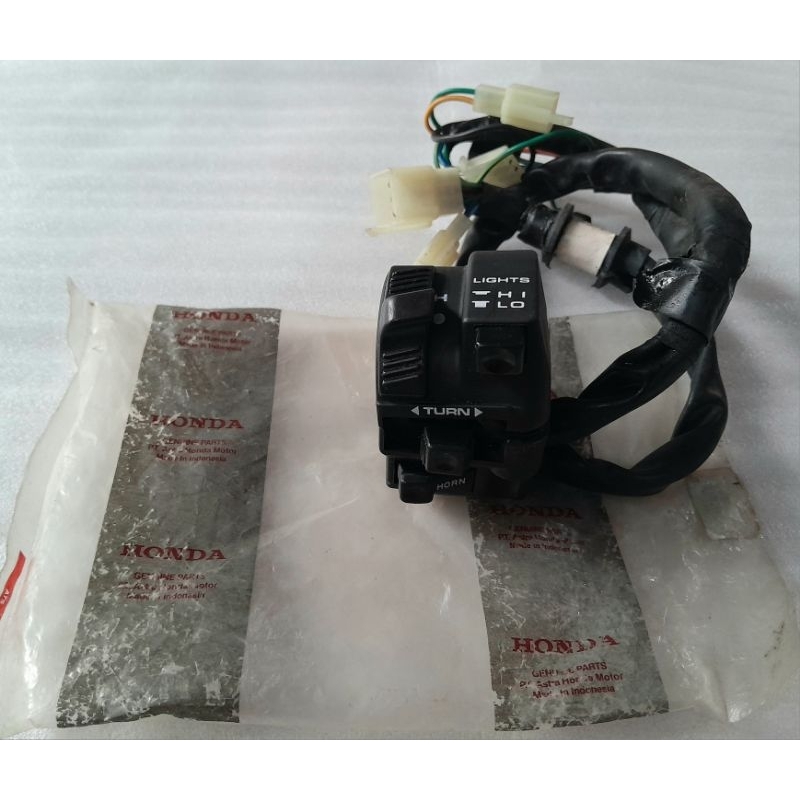 Holder saklar kiri honda astrea supra x 100 original baru