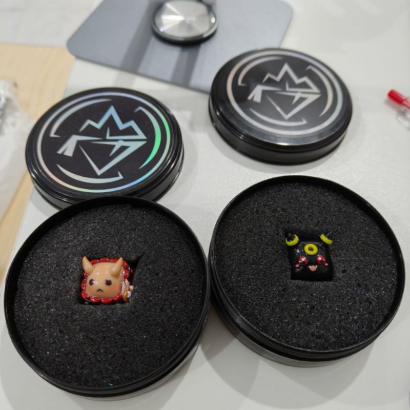 ARTISAN KEYCAPS - Pokemon Umbreon | Genshin Dodoco Klee - Keycap Keyboard